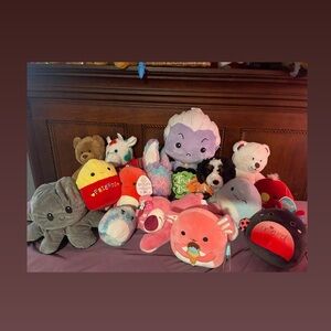 Bundle of 15 plushies!!
